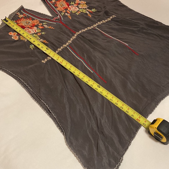 Johnny Was beautiful tunic. Incredible embroidery and details. - Picture 9 of 11